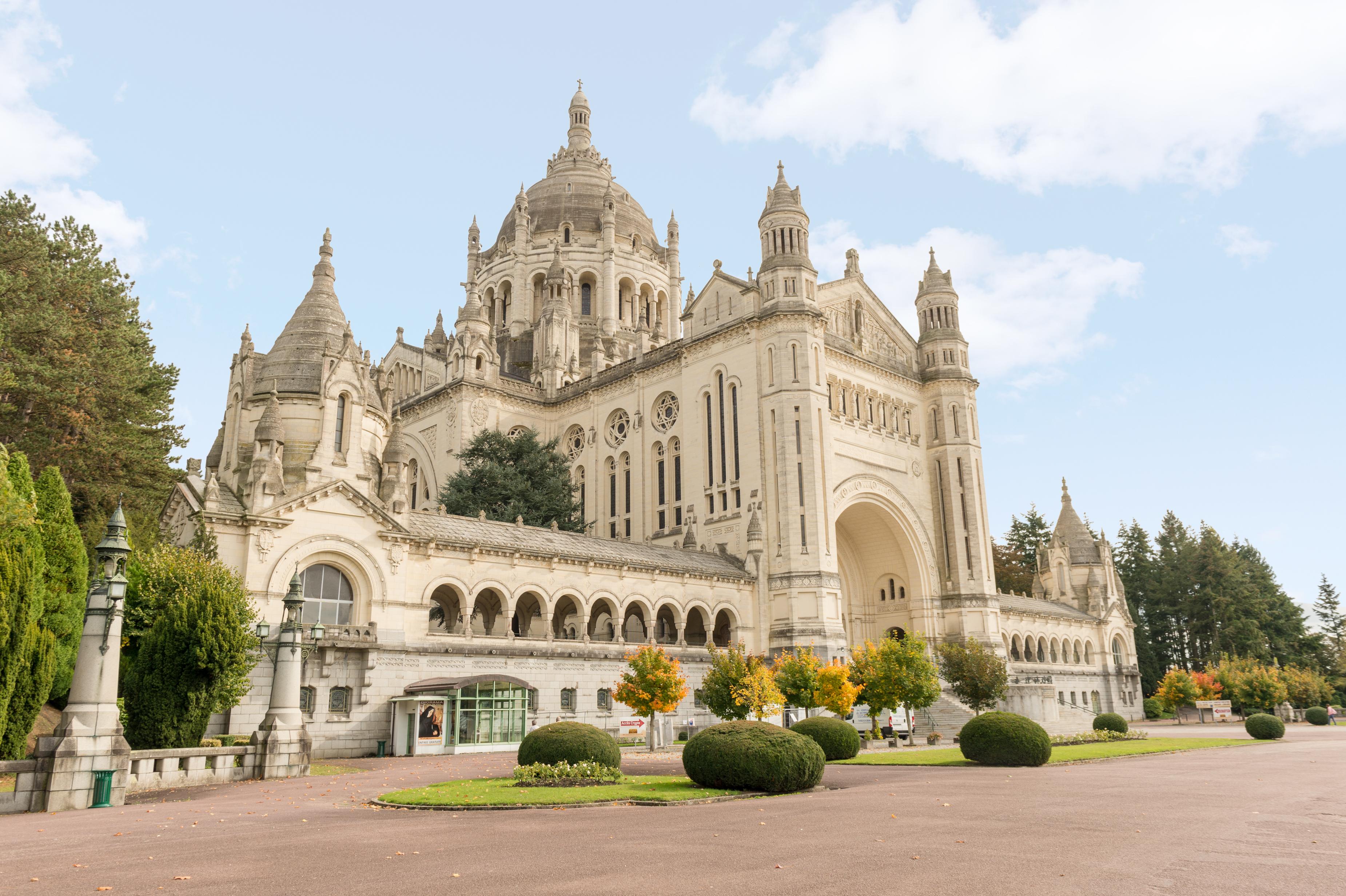 The Originals City, Hotel Cathedrale, Lisieux Exterior foto